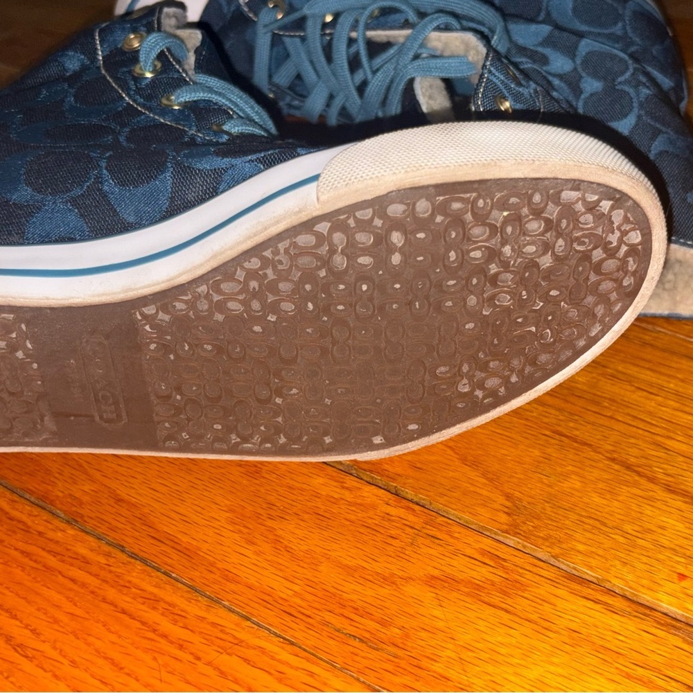 Coach High-Top Sneakers with Logo Pattern - Picture 4 of 14